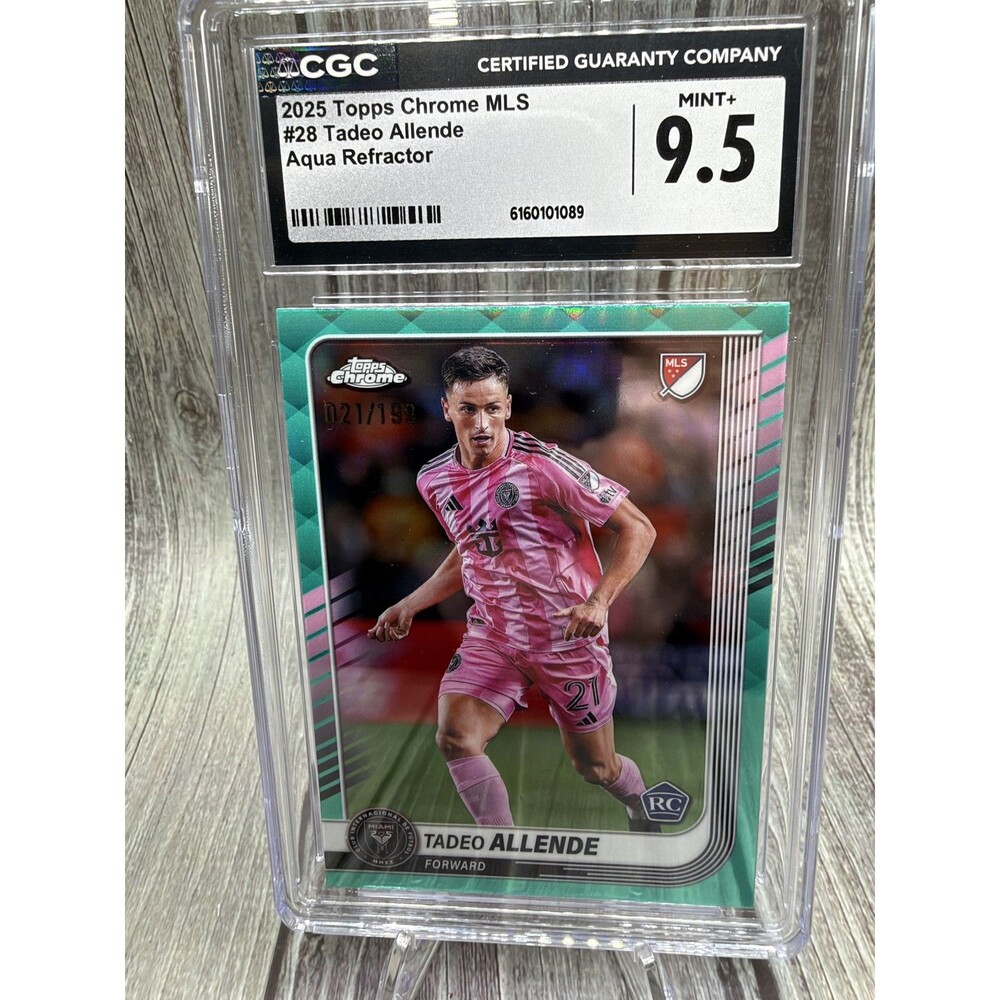 2025 Topps Chrome Mls - Tadeo Allende #28 Aqua Refractor /199 CGC 9.5